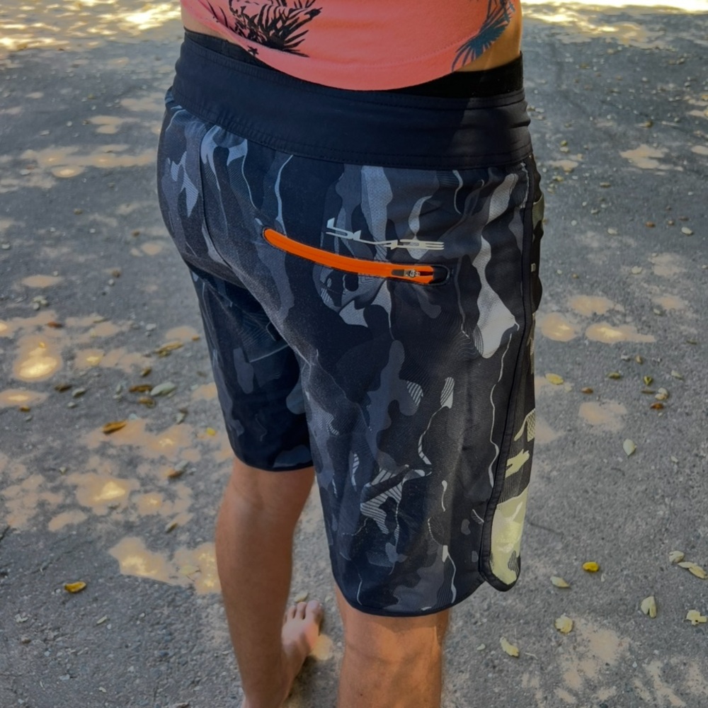 OAKLEY BLADE MEN BOARD SHORTS SURFER SURFING SWIMWEAR Camouflage STRETCH EDGE 32 - Picture 12 of 16